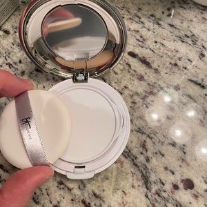 It cosmetics veil powder